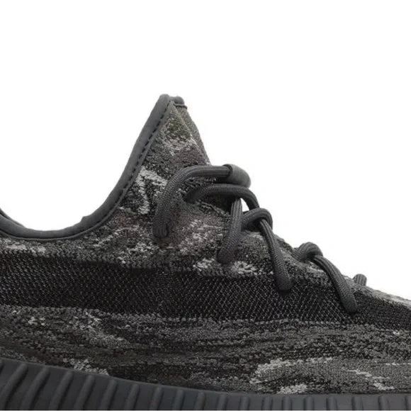 Authentic Yeezy Boost 350 V2 'MX Dark Salt' men’s size 10.5-women’ssize 6